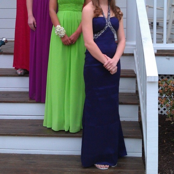 Daisy Dresses & Skirts - Formal Dress